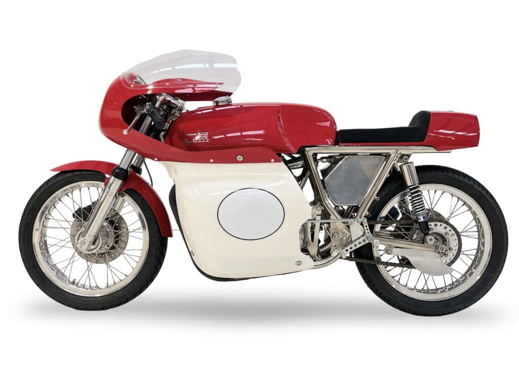 Métisse-Triumph 8-valve racer